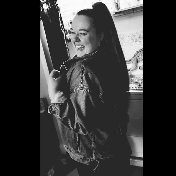 Meet your Posher, Ruby - Picture 1 of 1